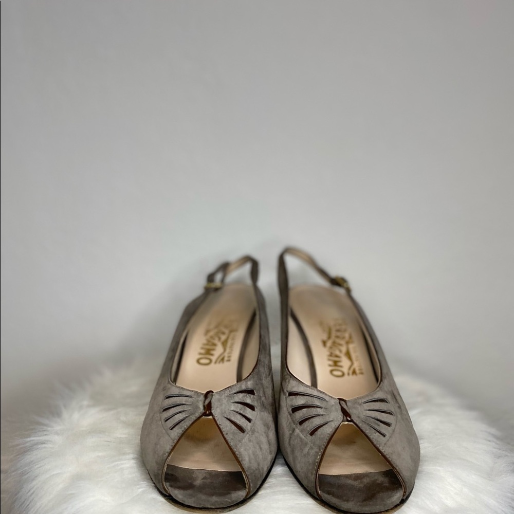 Salvatore Ferragamo *AUTHENTIC* women heels size 8